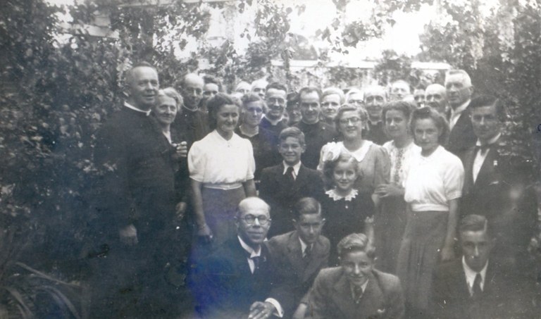 Première messe Gaspard Gérardy 1947 - Brée Yves026a.jpg