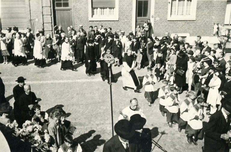Première messe Joseph Halleux XXXX - Brée Yves005.jpg