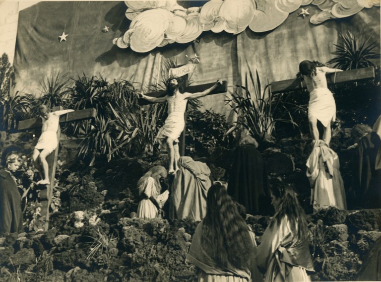 La crucifixion
