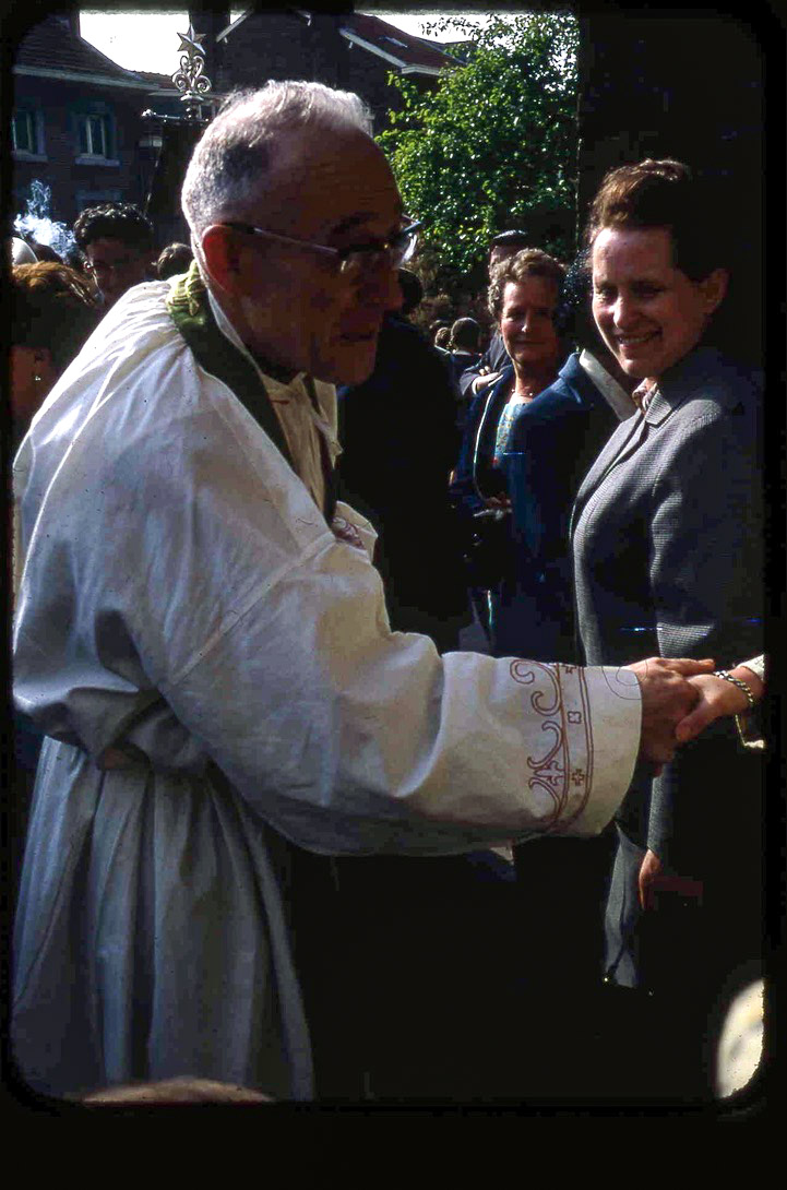 Procession Théo Piron 1970 - G Detry (8).JPG