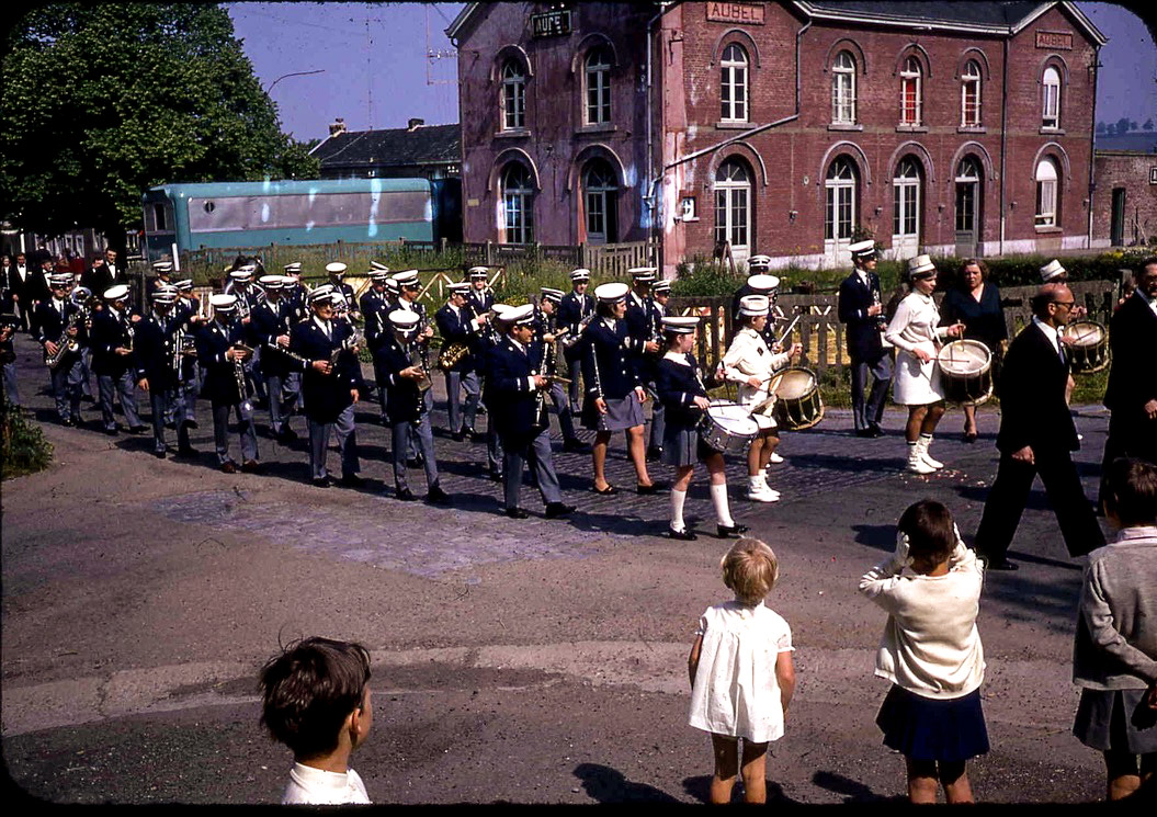 Procession Théo Piron 1970 - G Detry.JPG