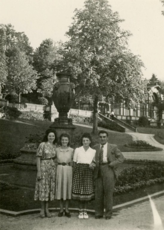 Rosaire 1949  Excursion au GD Luxembourg en remerciement aux participants Haccour Anne-Marie 064.jpg